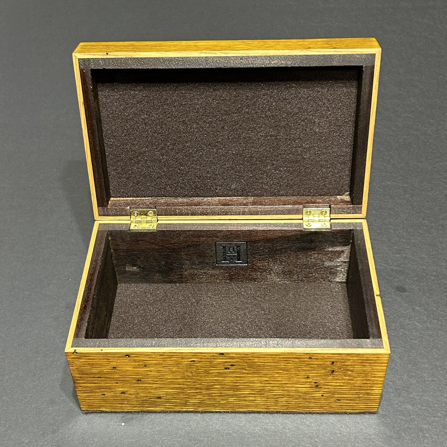 Riftsawn White Oak (Wormy)