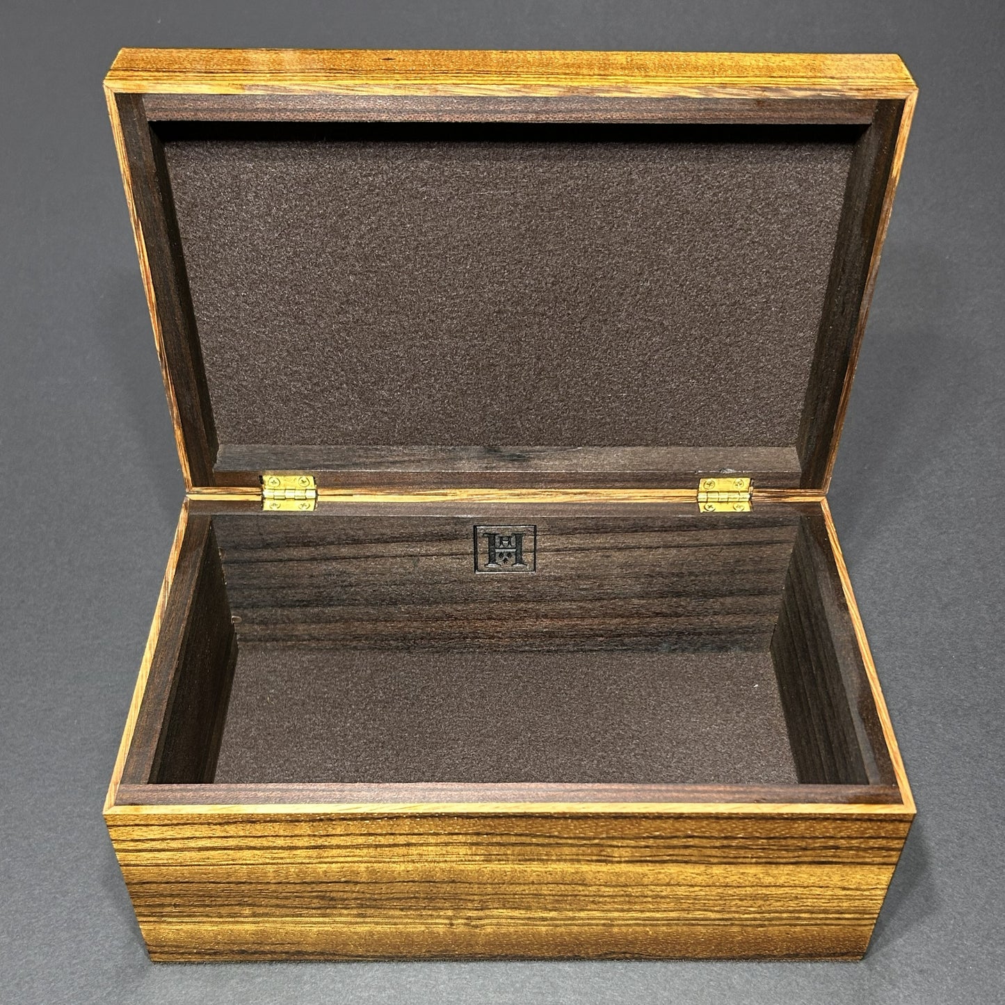 Quartersawn Zebrawood (L)