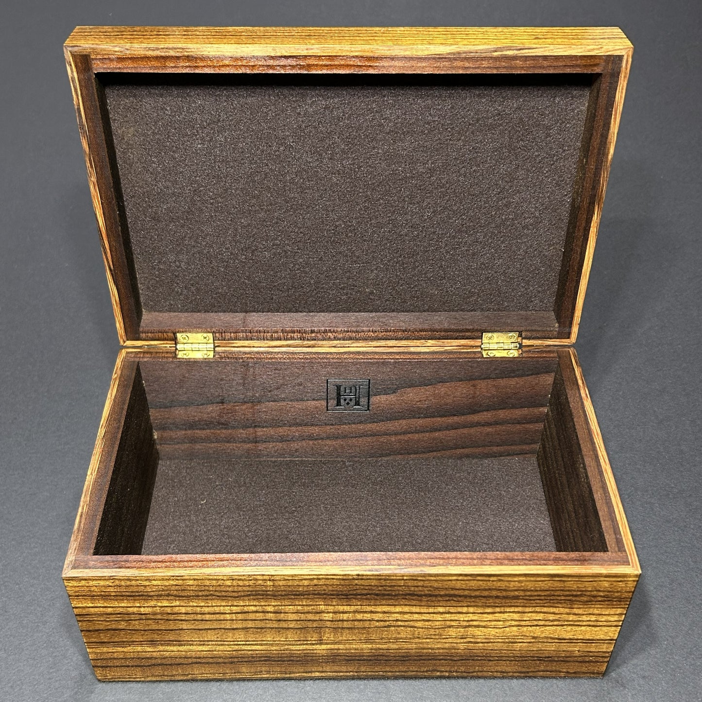 Quartersawn Zebrawood (L)