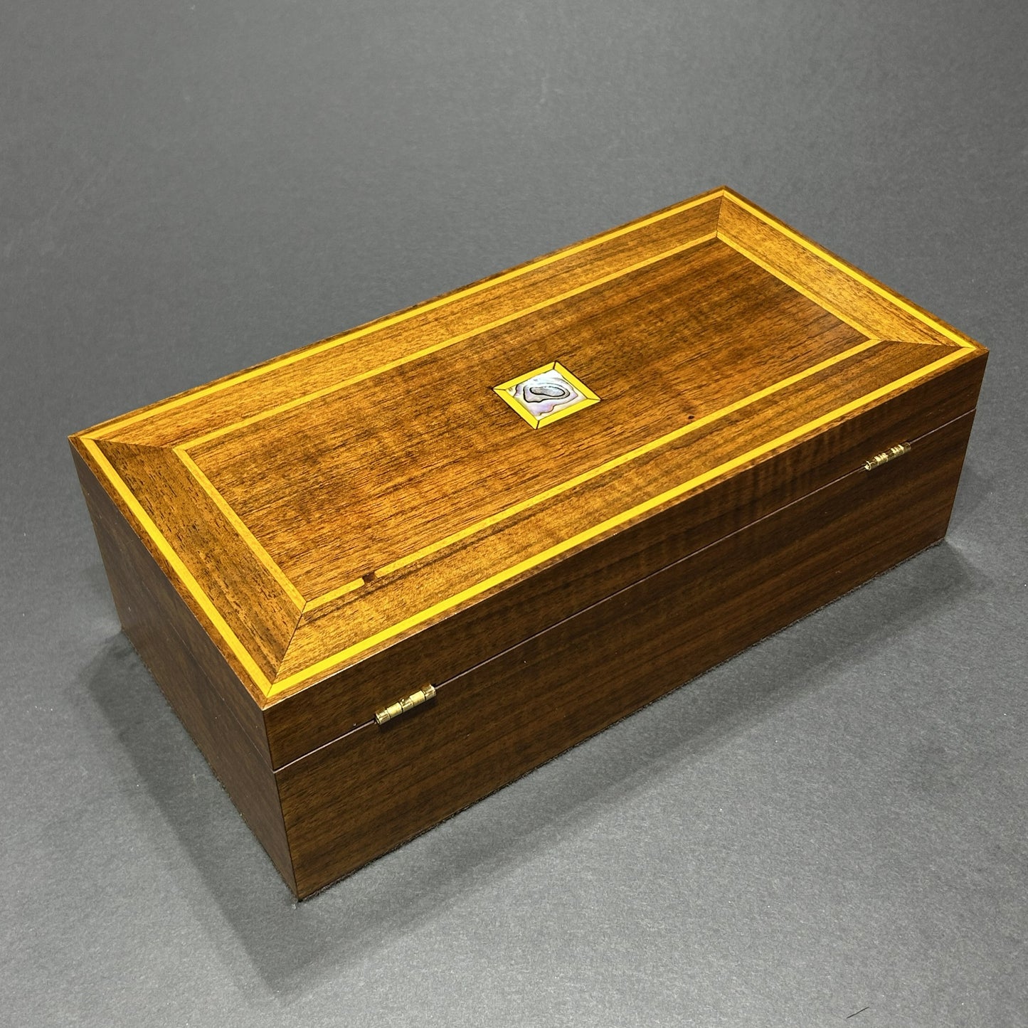 Peruvian Walnut