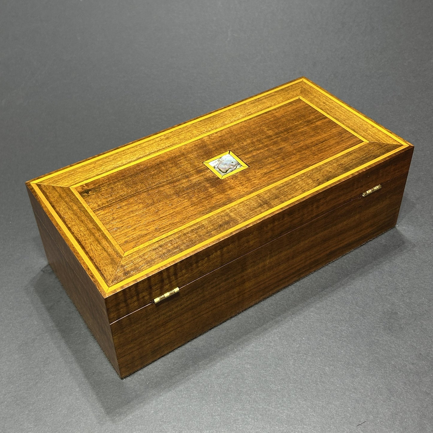 Peruvian Walnut