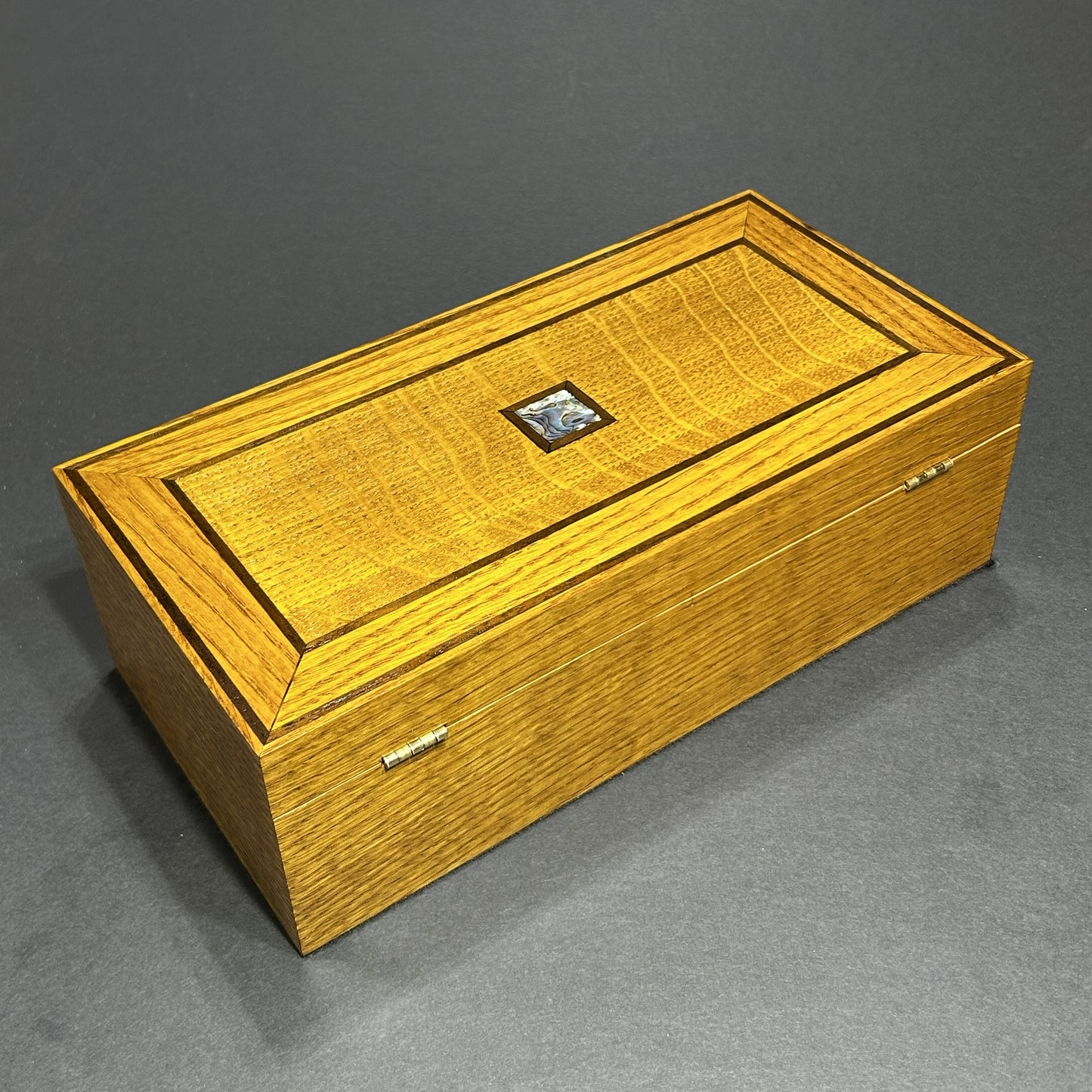 Quartersawn White Oak (William Penn)