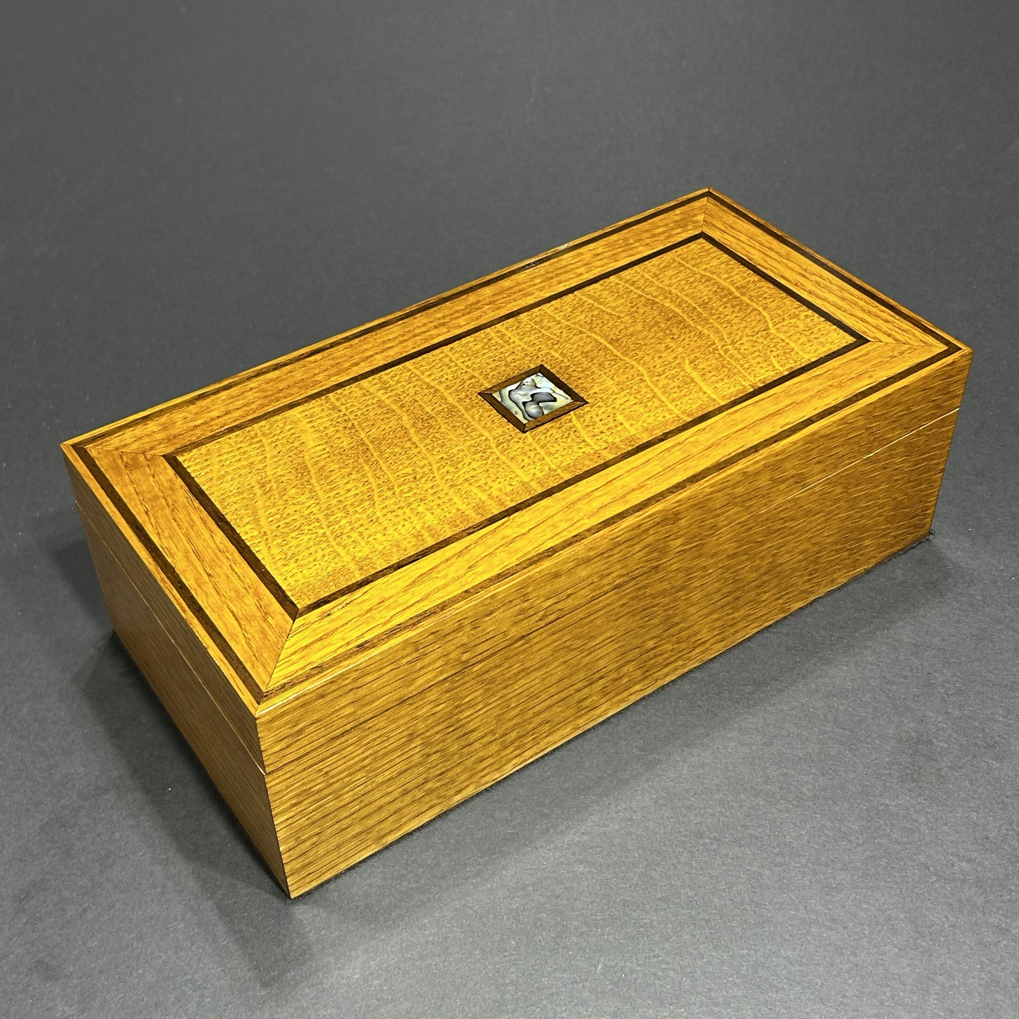Quartersawn White Oak (William Penn)