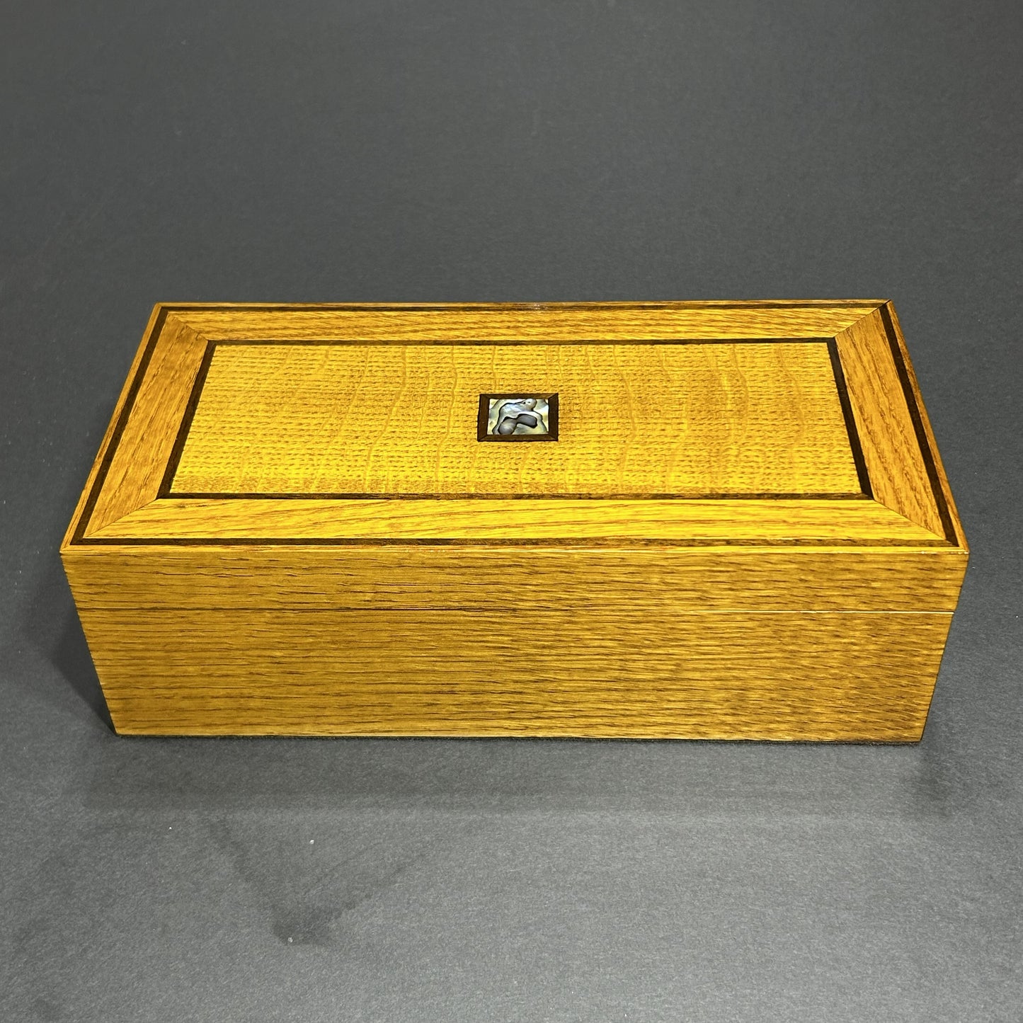 Quartersawn White Oak (William Penn)