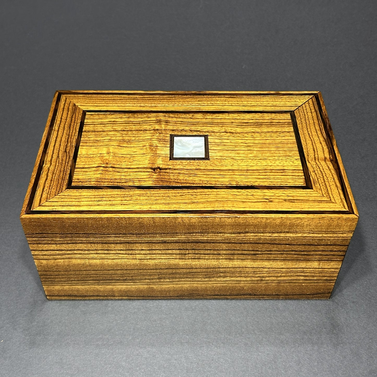 Quartersawn Zebrawood (L)