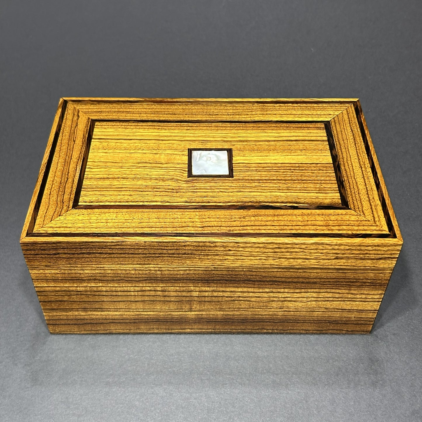 Quartersawn Zebrawood (L)