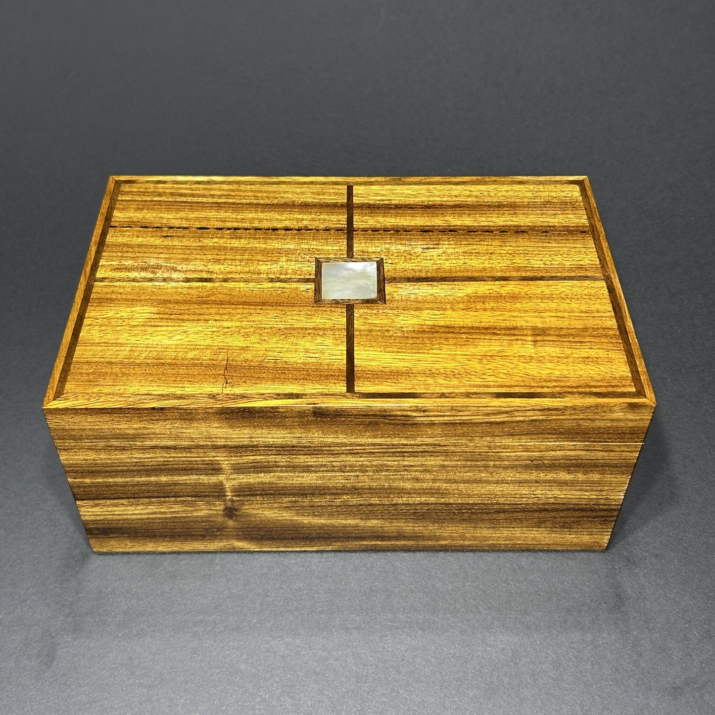 Quartersawn Zebrawood (L)