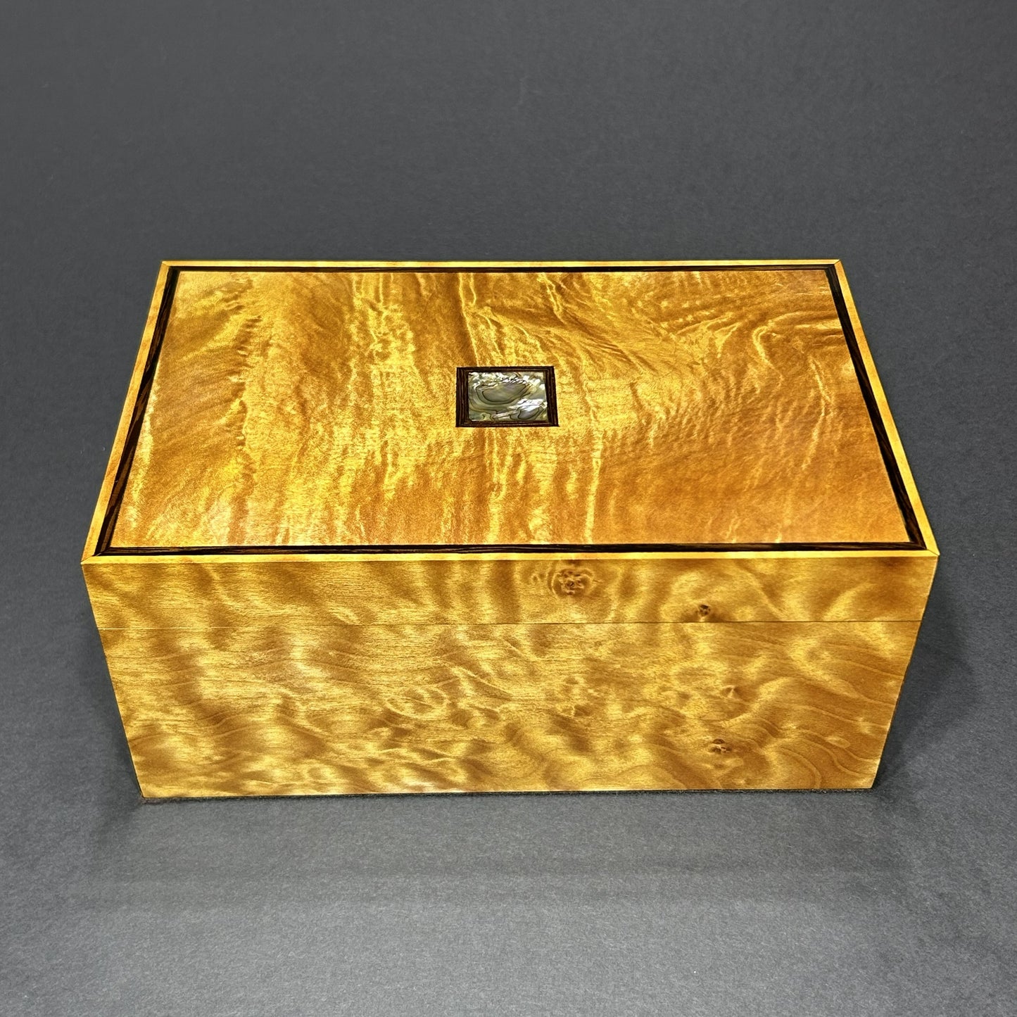 Quilted Western Maple (L)