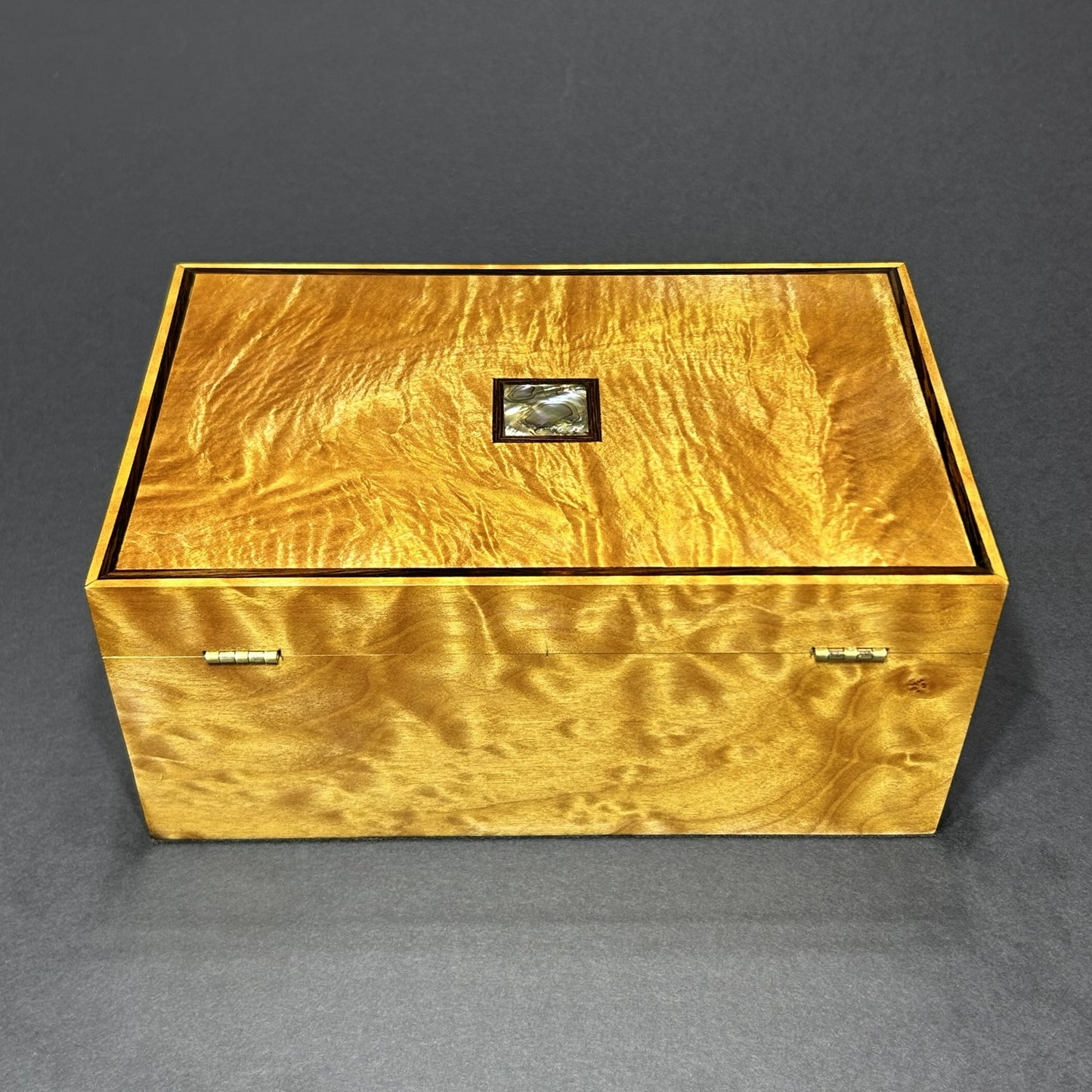 Quilted Western Maple (L)