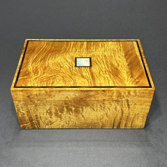 Flamed Western Maple (L)