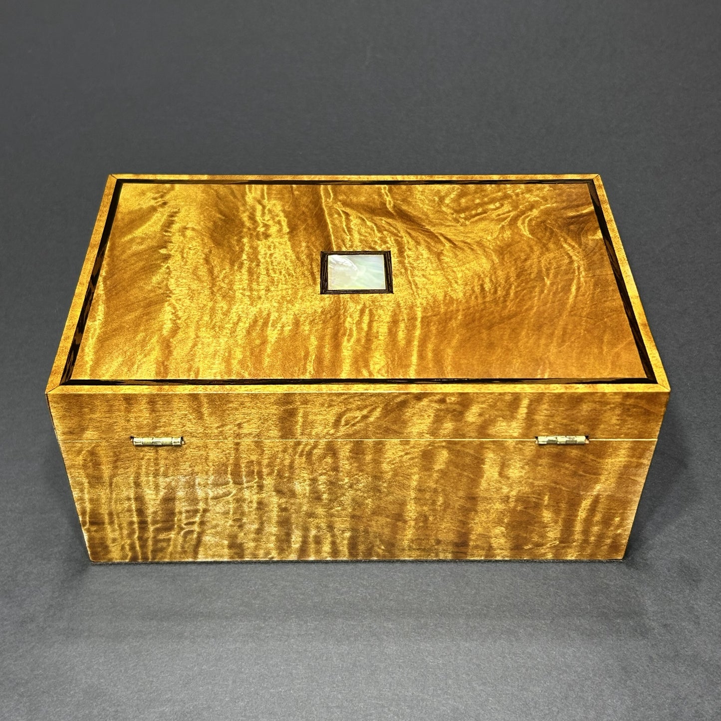 Flamed Western Maple (L)