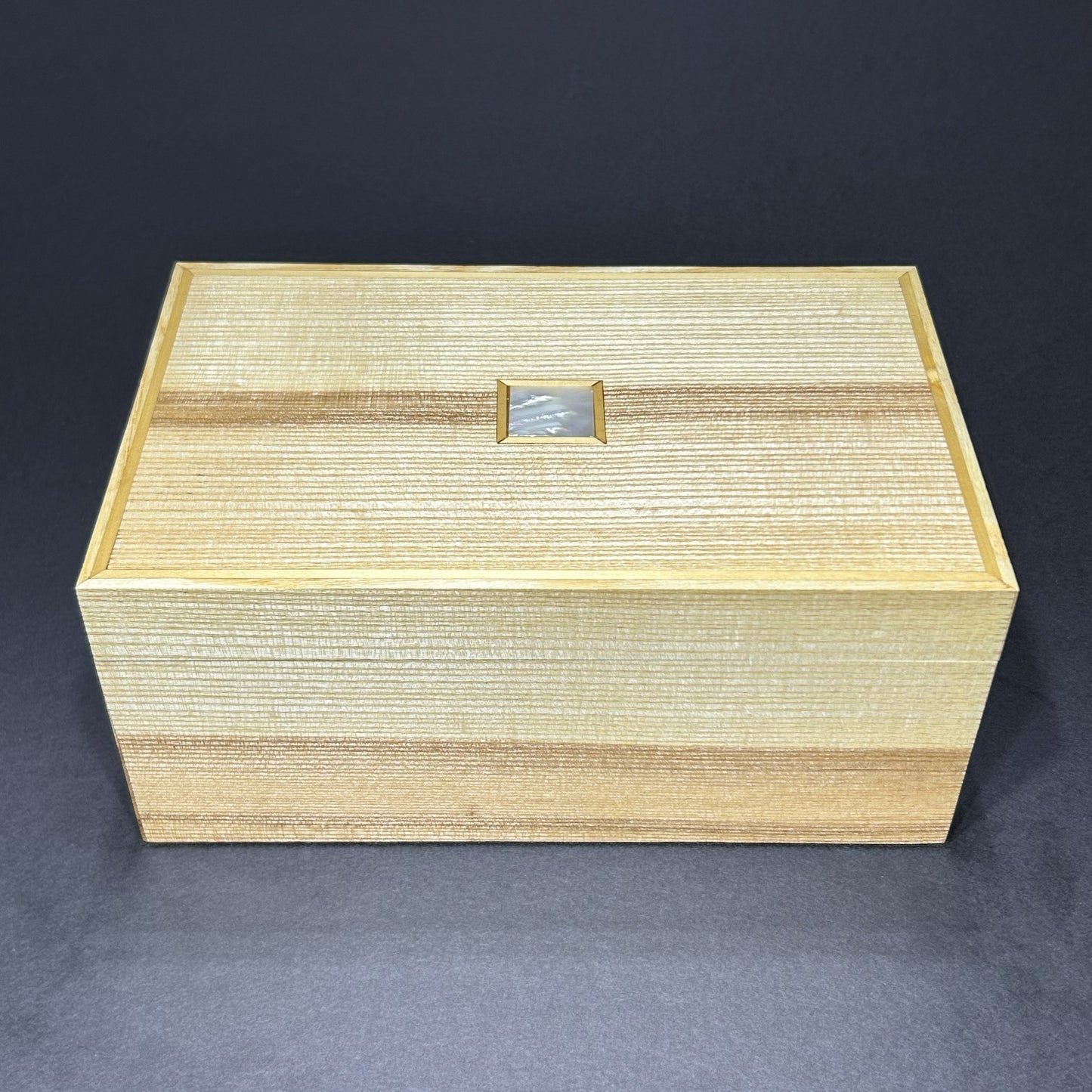 Quartersawn White Ash (L)