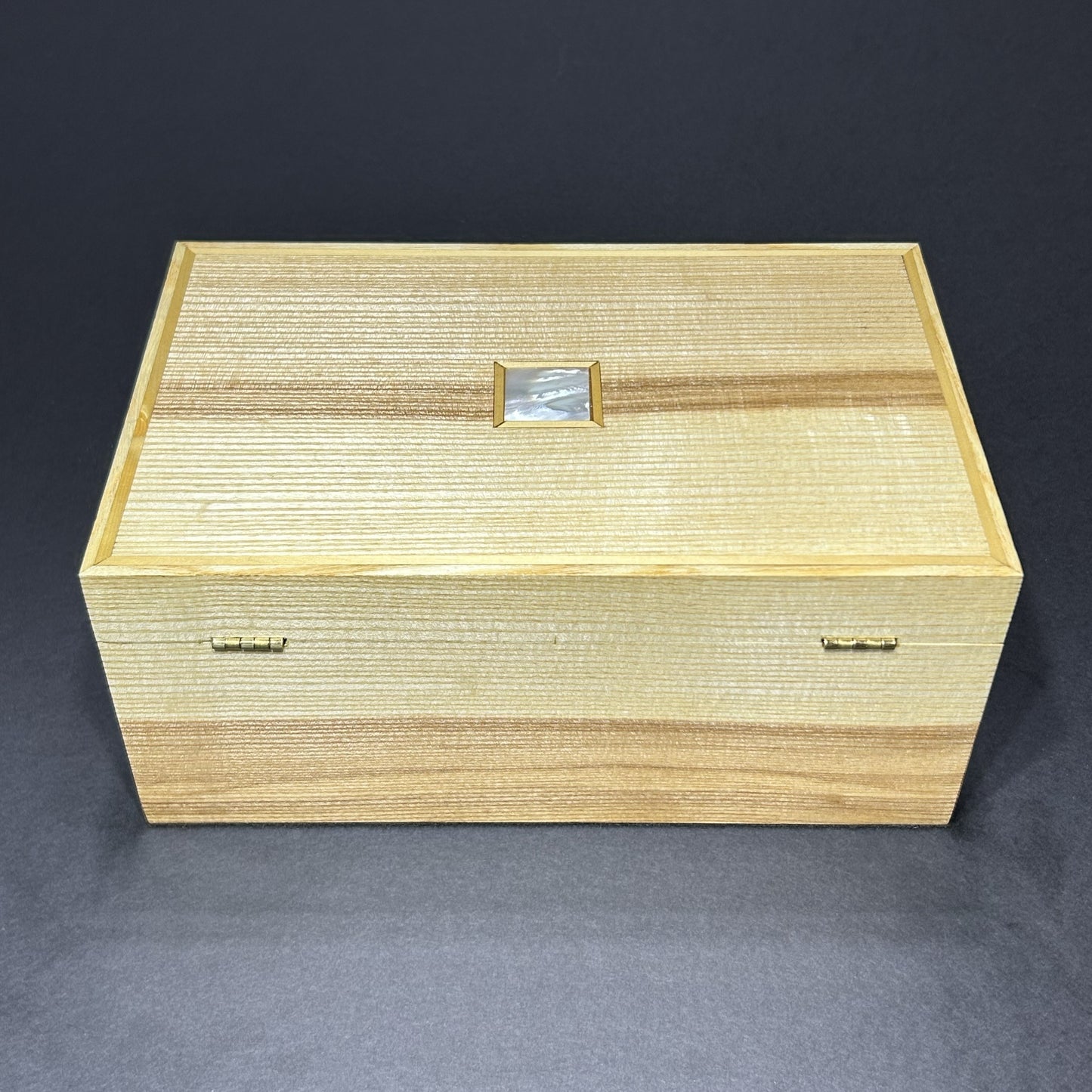 Quartersawn White Ash (L)