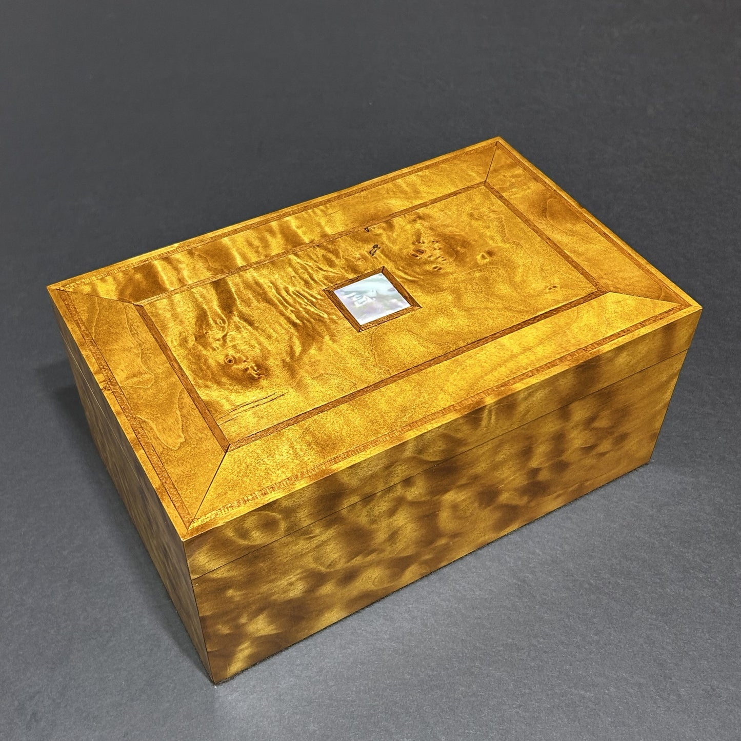 Quilted Western Maple