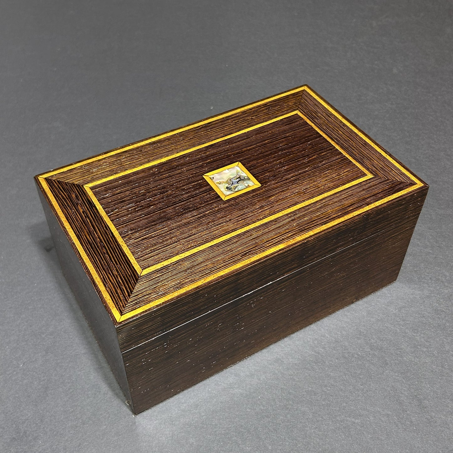 Quartersawn Wenge