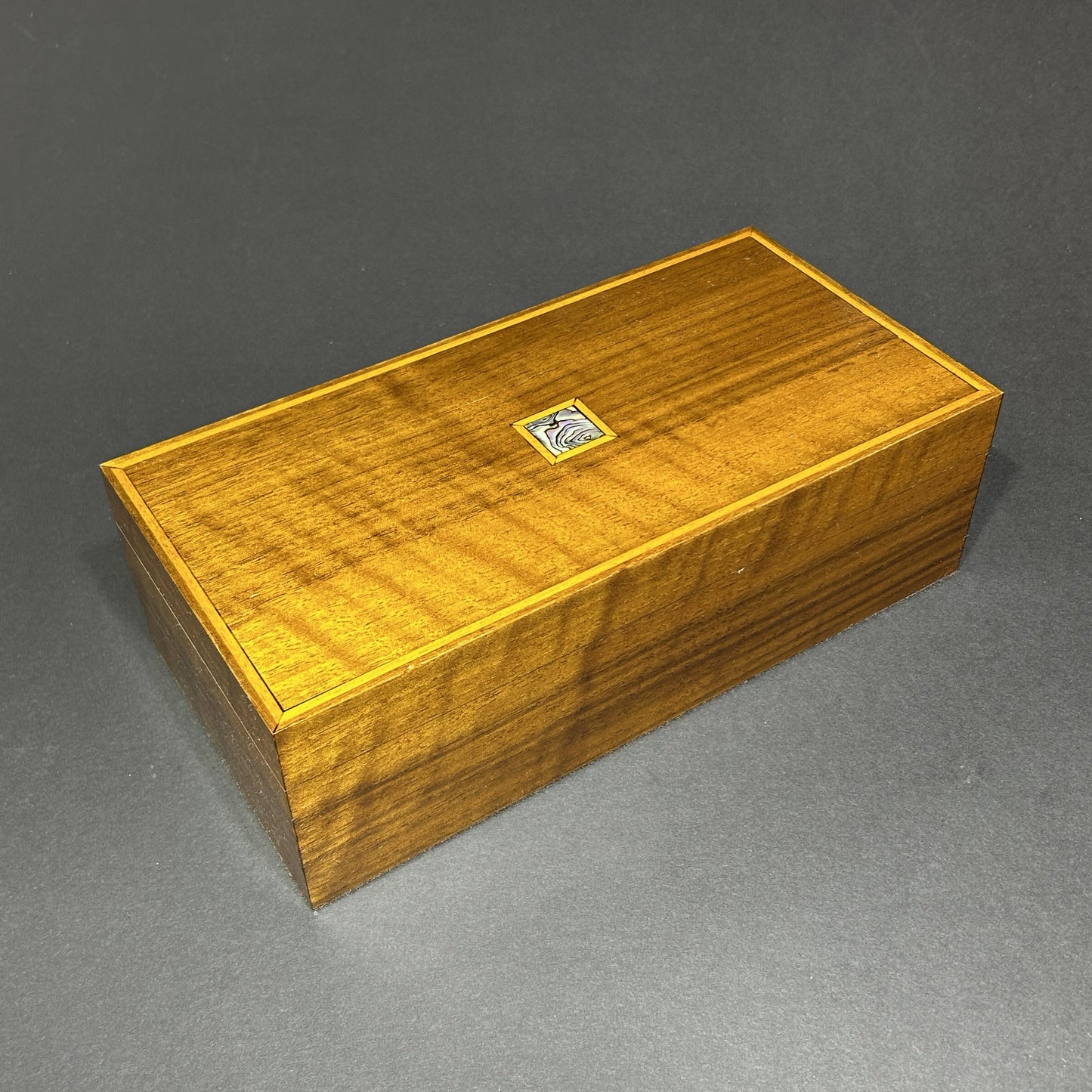 Flamed Balck Walnut
