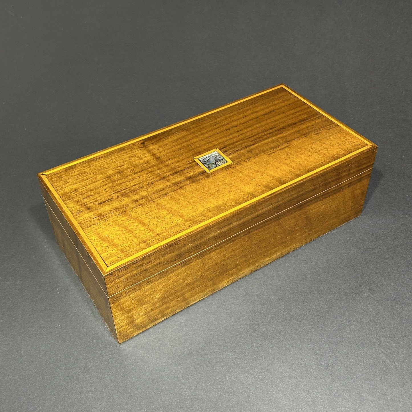 Flamed Balck Walnut